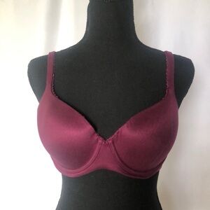 VICTORIA’S SECRET burgundy Body by Victoria padded with underwire. Size 34 D.